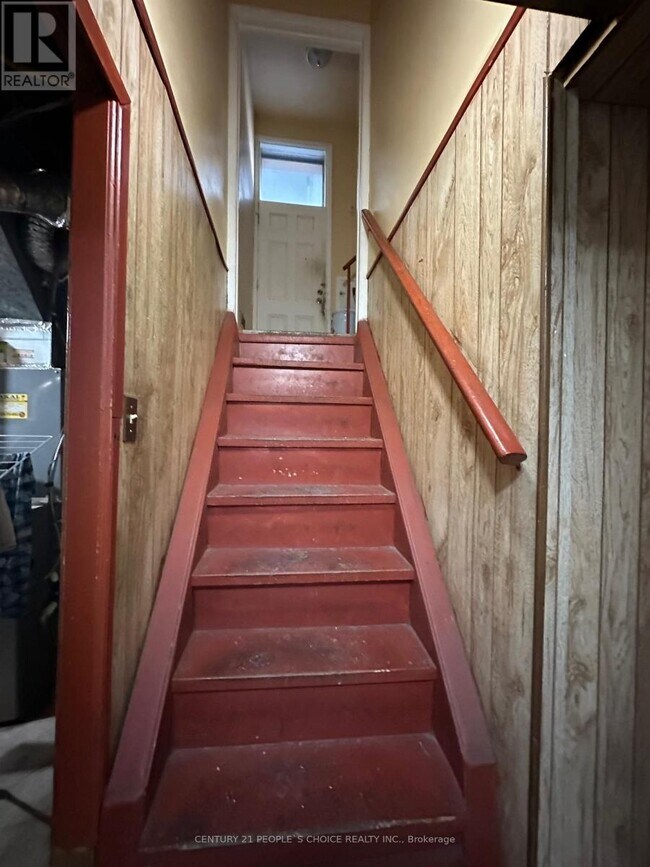 Photo du bâtiment - 142 Silverstone Dr