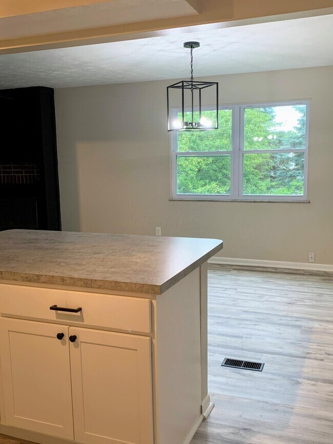 Building Photo - 5877 Forest Hills Blvd