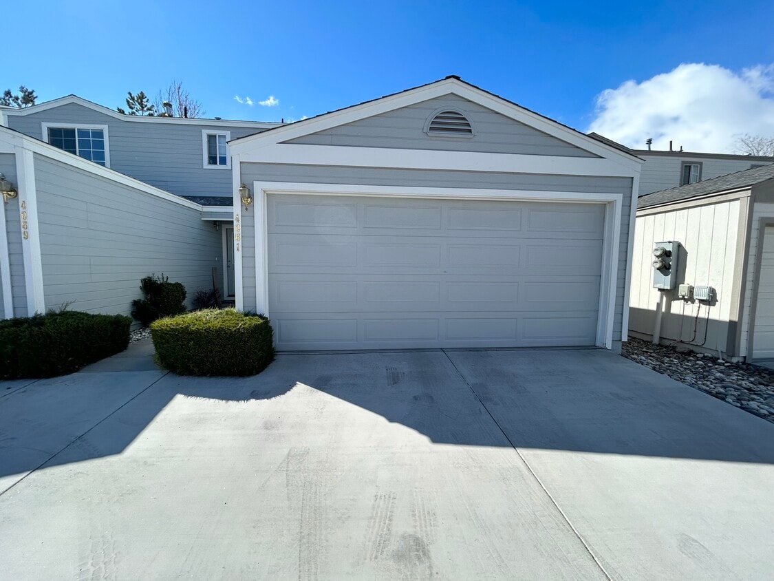 4061 Village Dr, Carson City, NV 89701 Townhome Rentals in Carson City NV
