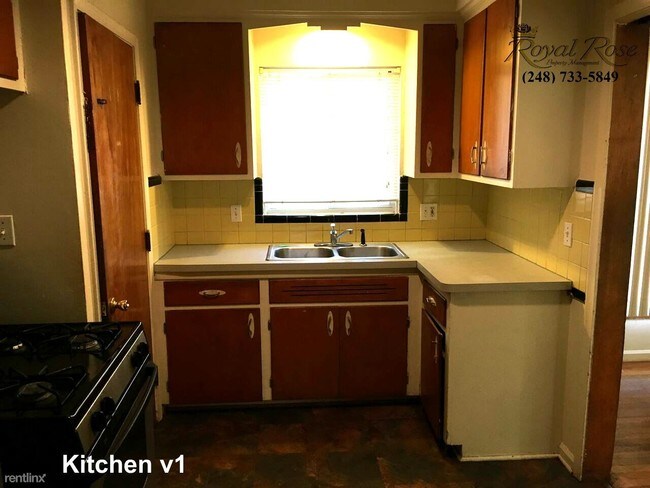 Building Photo - 24021 Oneida St