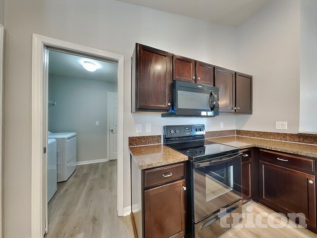 Building Photo - 3311 Mahogany Pointe Loop