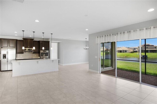 Building Photo - 3864 Carrick Bend Dr