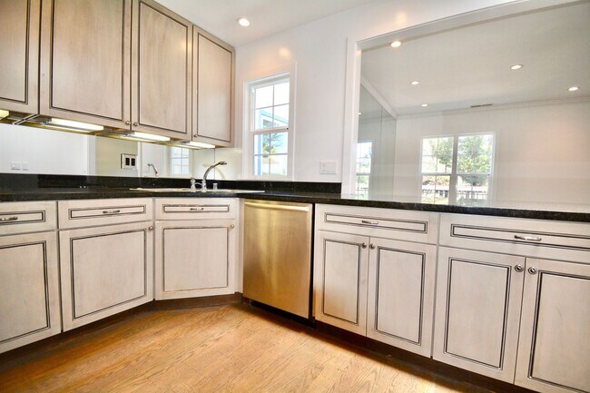 Foto del edificio - Stunning 3 BR | 2 BA in Noe Valley - Must See!