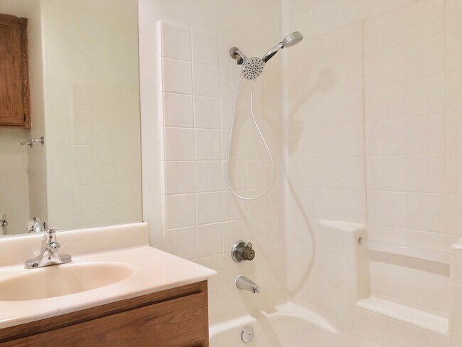 Foto del edificio - Beautiful 2 bedroom 2 bath Home!!!!