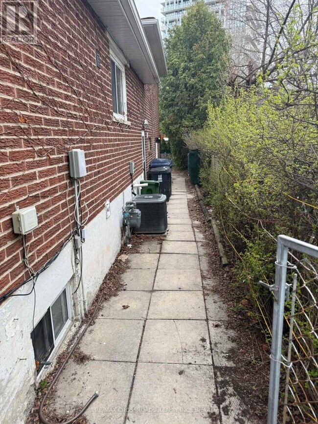 Photo du bâtiment - 3 Lisburn Crescent