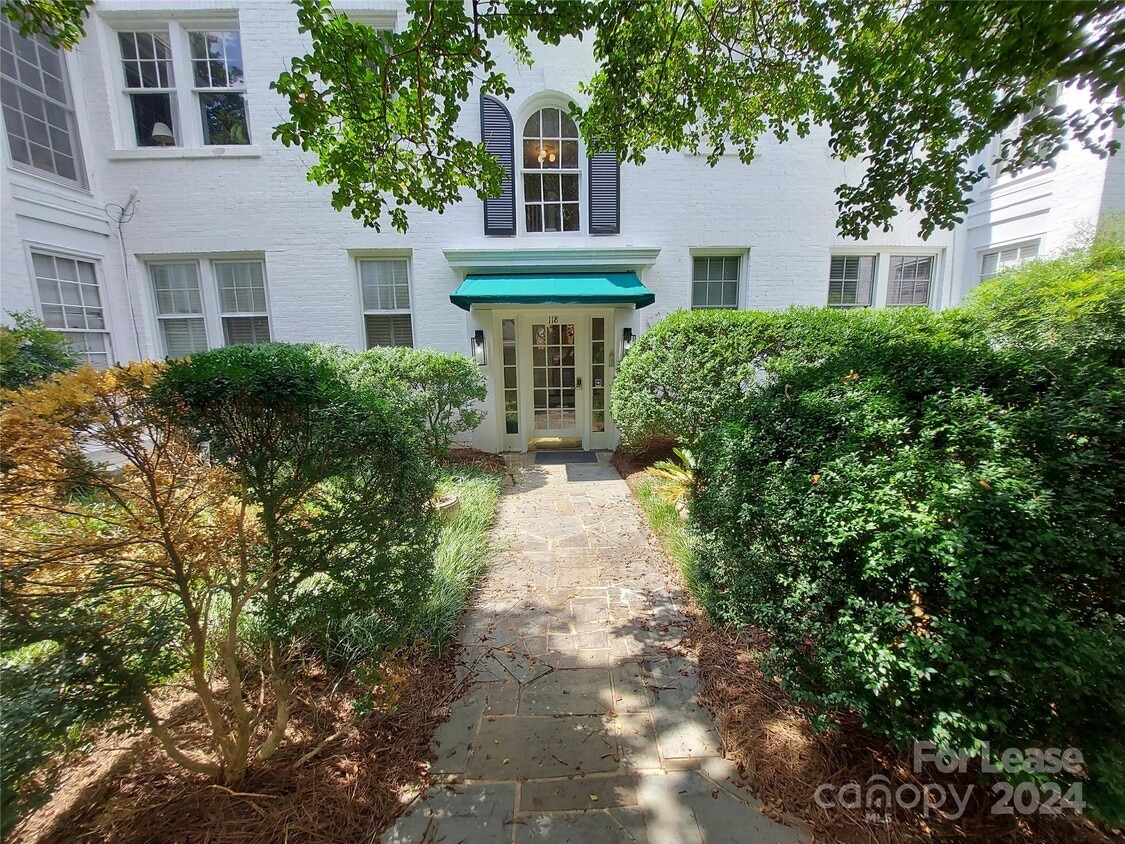 Primary Photo - 118 Altondale Ave