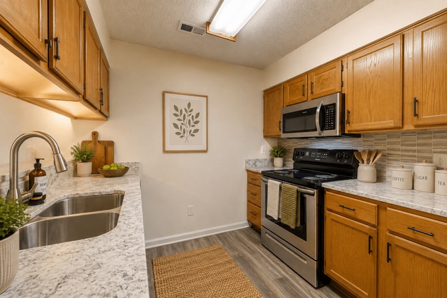Building Photo - Chason Ridge Apartment Homes