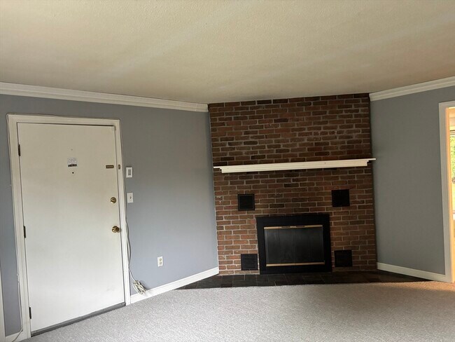 Building Photo - 157 Norton Ave