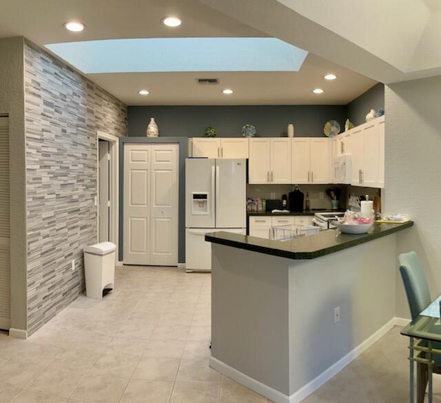 Building Photo - 12622 Crystal Pointe Dr