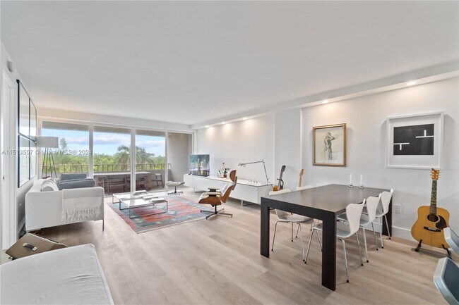 Foto del edificio - 155 Ocean Ln Dr