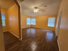 Building Photo - 8927 Diamond Lake Ln