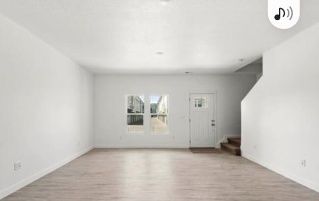 Building Photo - 332 N 725 E