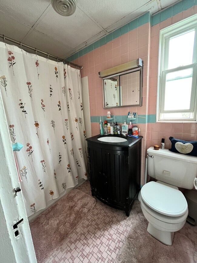 Foto del edificio - 248 Cypress St
