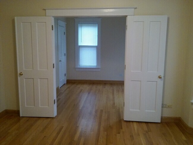 Foto del edificio - 407 S Hough St