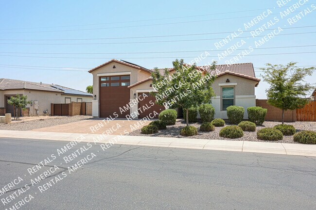 Building Photo - 3 bedroom 2.5 bath in Glendale