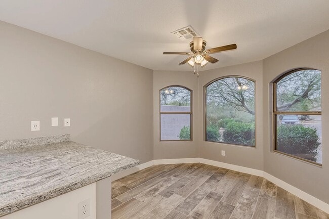 Building Photo - 4528 E Mossman Rd