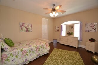 Building Photo - 5303 Fenwick Way Ct