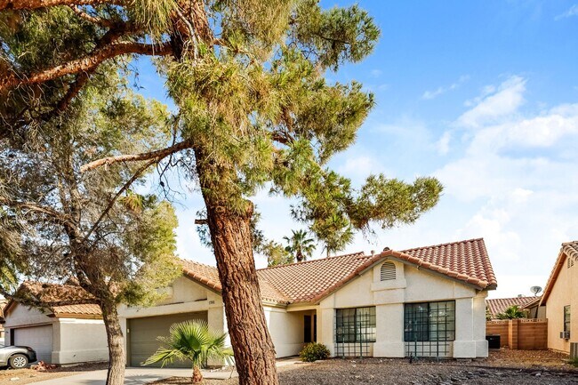 Foto del edificio - 1780 Yellowwood Dr