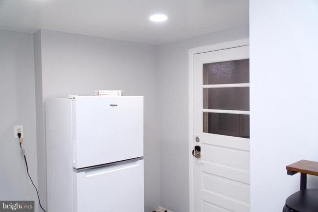 Foto del edificio - 6525 Kenova St