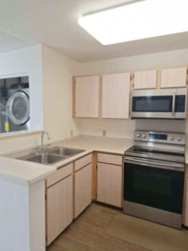 Building Photo - 95-1037 Koolani Dr