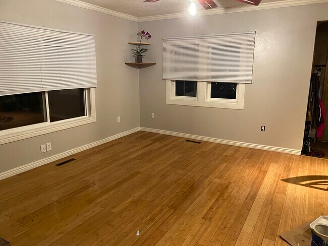 Living room from the kitchen doorway - 1565 W B St