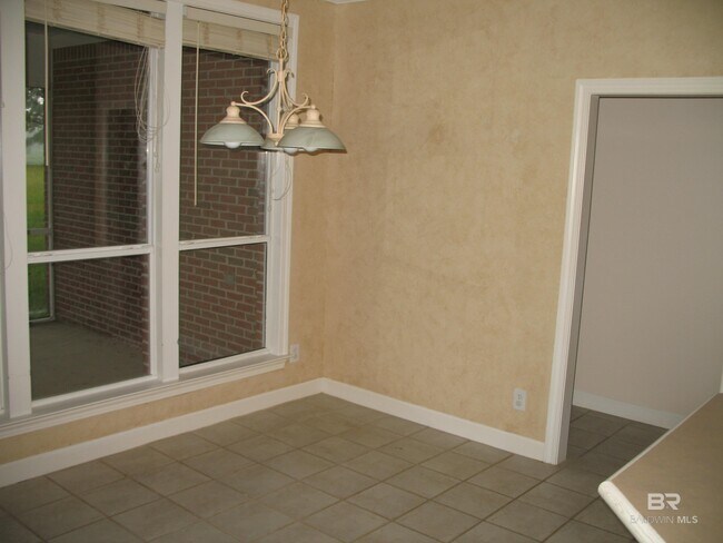 Foto del edificio - 222 Lakeridge Dr