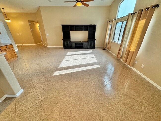Foto del edificio - SINGLE STORY 4 BEDROOM HOME IN CUL DE SAC LOCATED IN NORTH LAS VEGAS