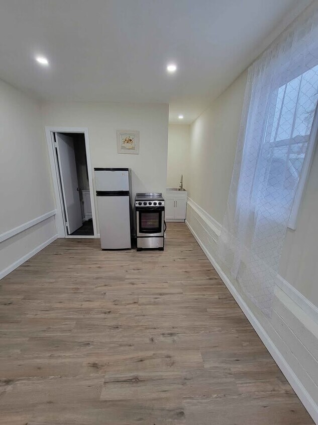 Foto del edificio - 351 Wicks Rd