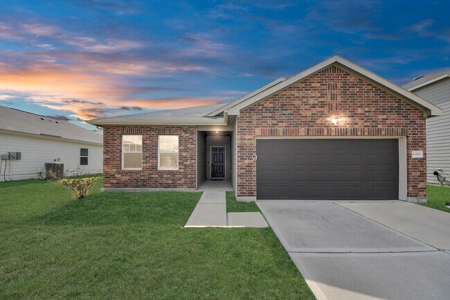 Building Photo - 6306 Highland Trl Dr