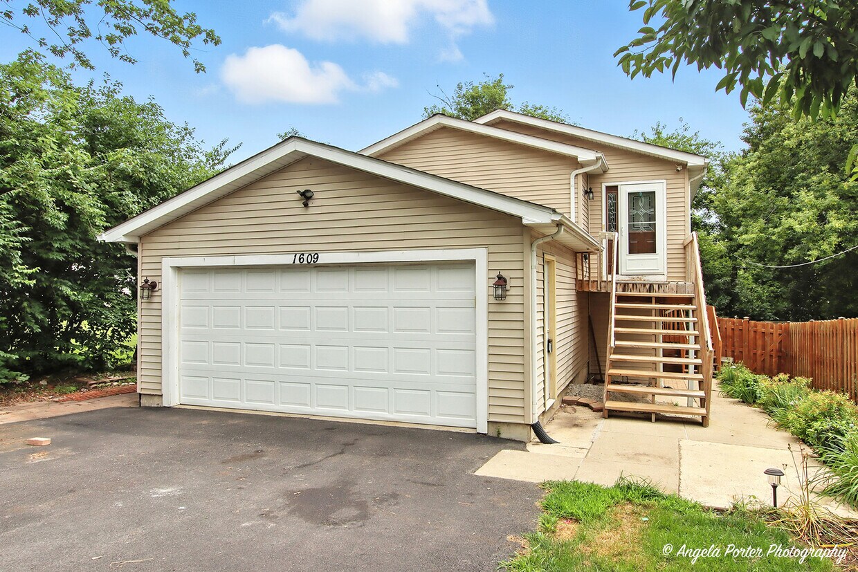 Foto principal - 1609 Kenmore Ave