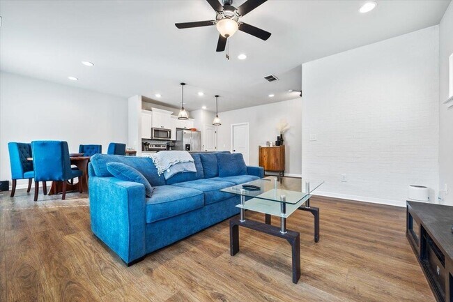 Foto del edificio - 2331 Polaris Way SW