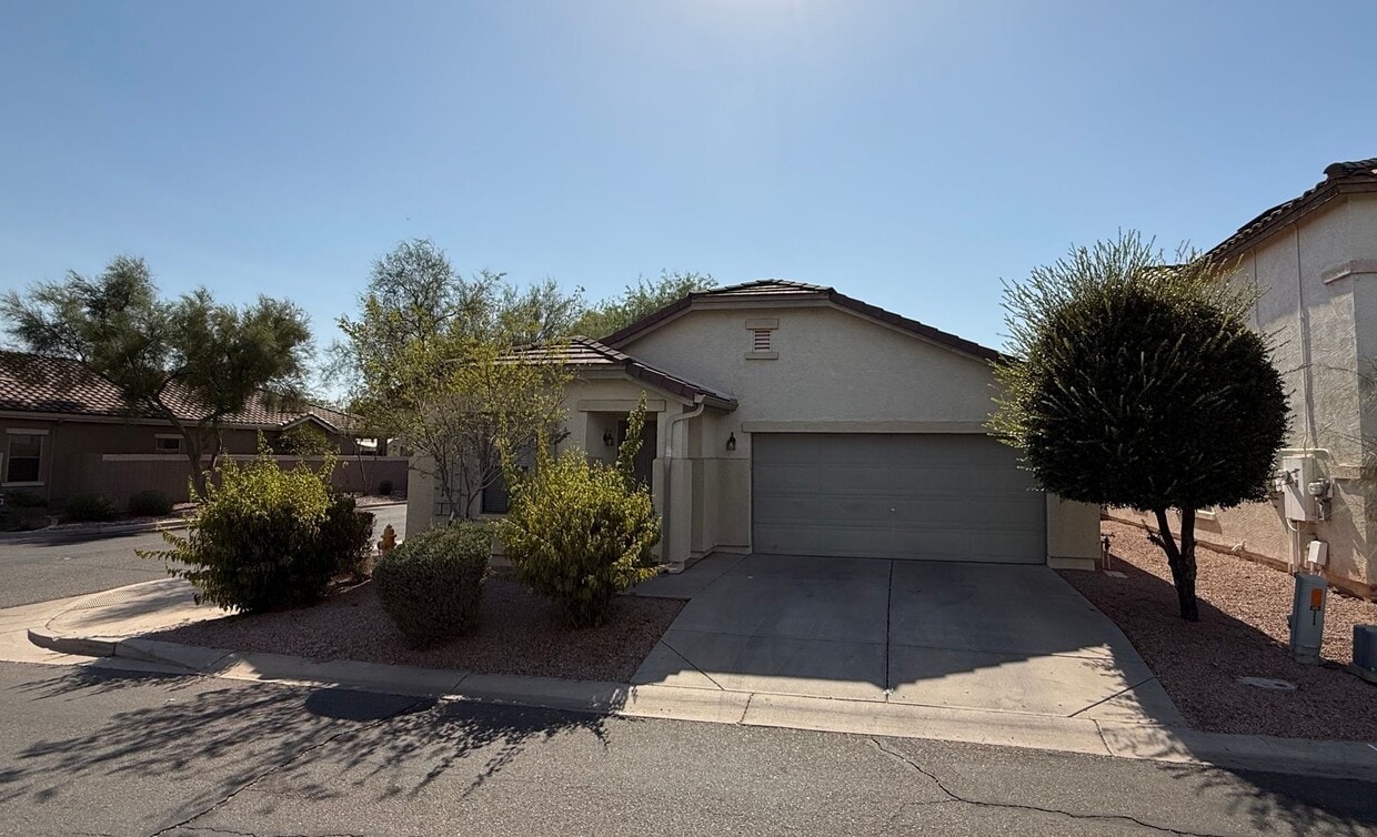 Foto principal - Ray Ranch 3 bedroom, Available now!!