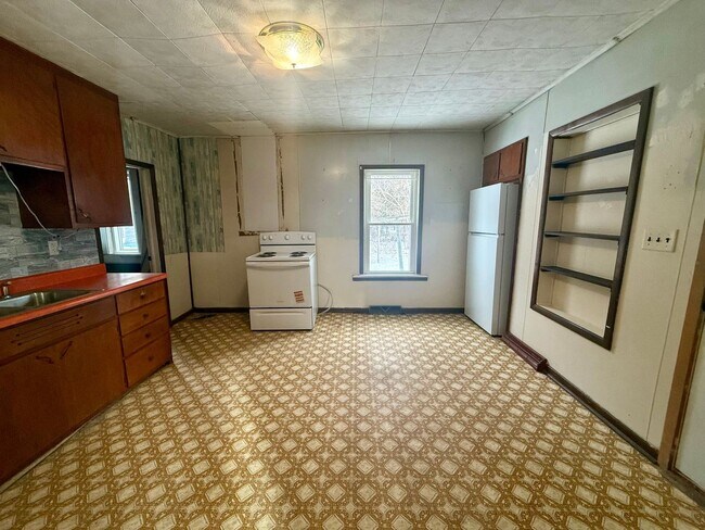 Foto del edificio - 3 Bed 1 Bath Single Family Home in White Lake