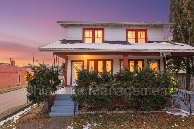 Foto del edificio - 2709 Sullivant Ave