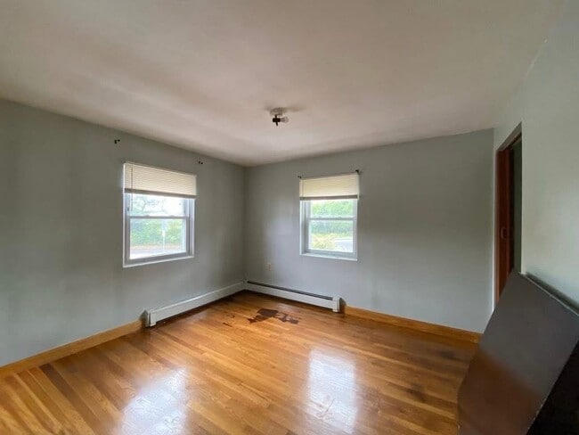 Building Photo - 246 Quincy Shore Dr