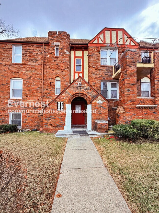 Building Photo - 4203 Cortland St