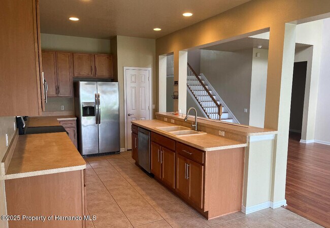 Foto del edificio - 1079 Purple Flower Ct