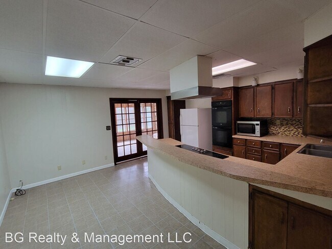 Foto del edificio - 4 br, 2 bath House - 4128 Center Street