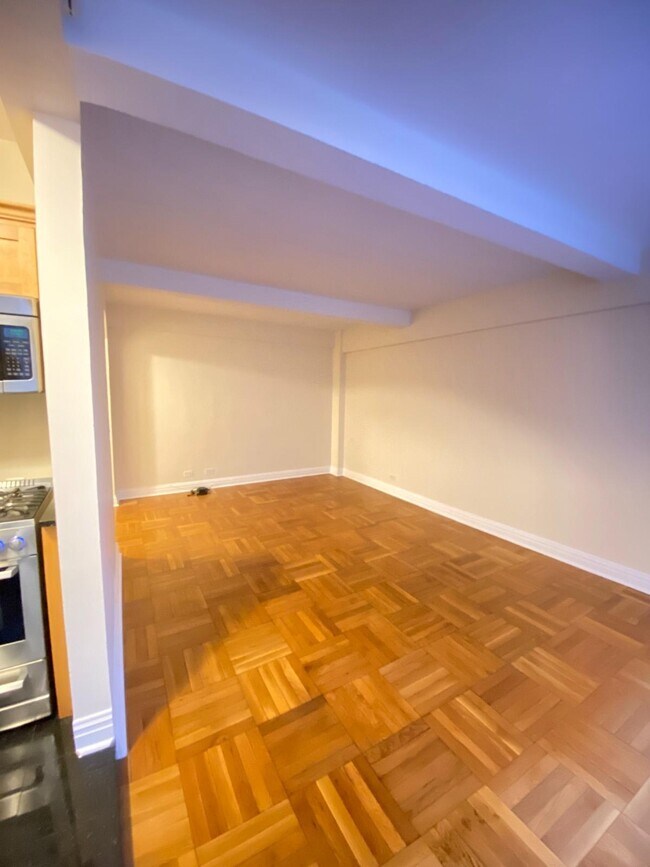 Foto del edificio - 141 E 56th St