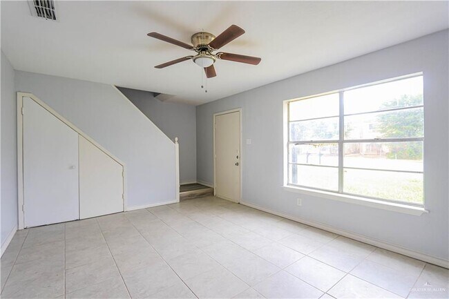 Foto del edificio - 720 E Sugarcane Dr