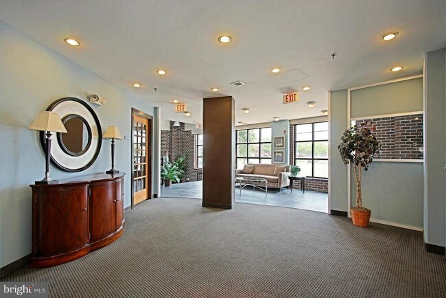 Foto del edificio - 181 E Reed Ave