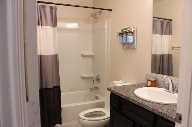 Foto del edificio - 7521 102nd St