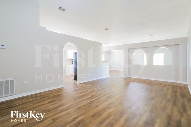 Foto del edificio - 117 King Arthur Ct