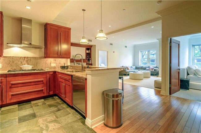 Foto del edificio - 341 Thames St