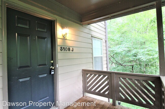 Foto del edificio - 2 br, 2.5 bath House - 6108 Gray Gate Lane #J