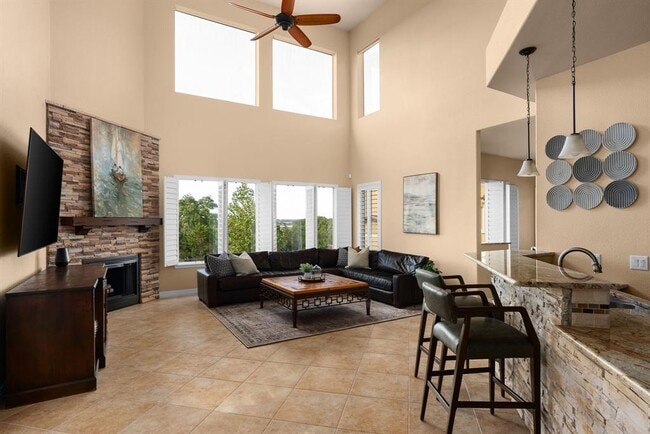 Building Photo - 1472 Kings Cove Dr