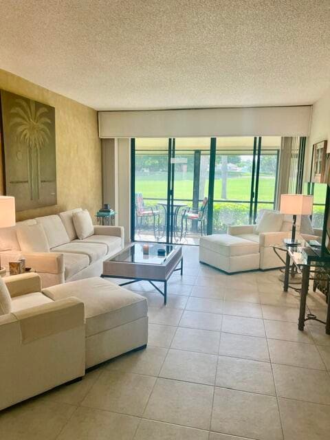 Foto del edificio - 225 Old Meadow Way