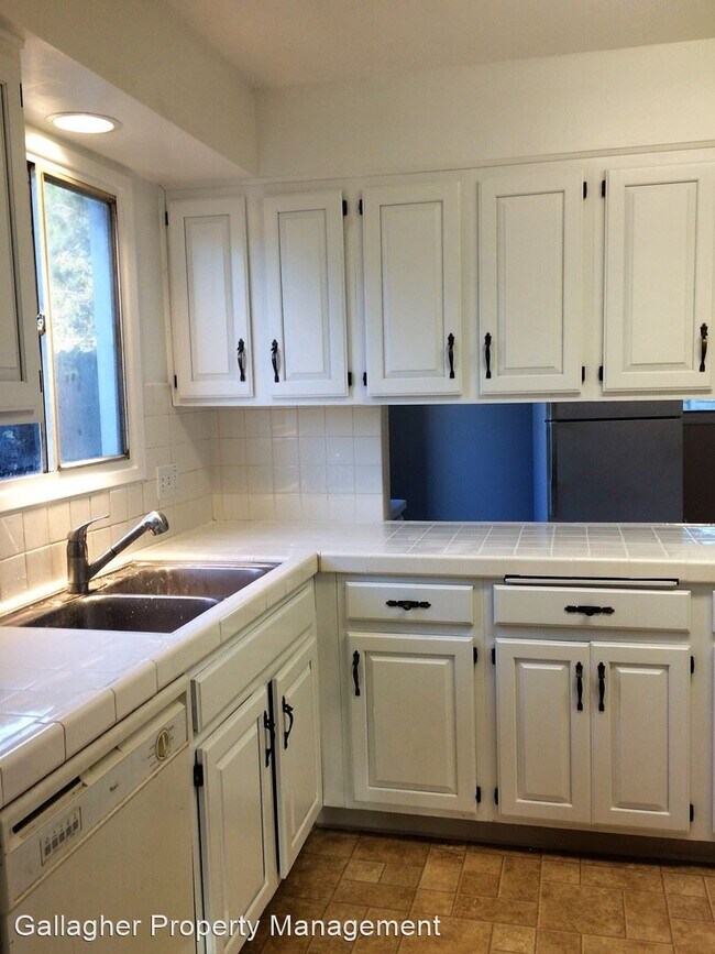 Building Photo - 3 br, 2 bath House - 711 San Ramon