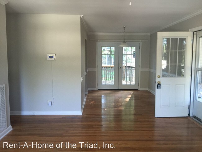 Building Photo - 1600 Piper Pl