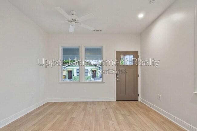 Foto del edificio - 1510 S Robertson St